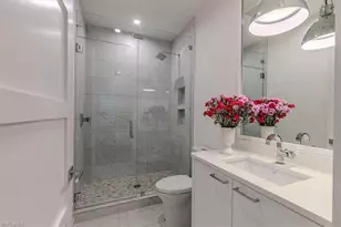 201 8th St S, Naples, FL 34102 - Photo 17