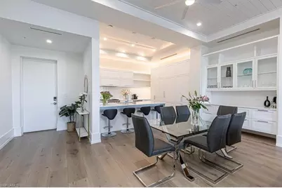 201 8th St S #104, Naples, FL 34102 - Photo 9