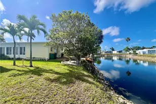 273 Cape Sable Dr, Naples, FL 34104 - Photo 37