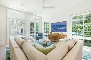 912 9th Ave S, Naples, FL 34102 - Photo 7