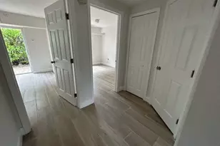 1555 Blue Point Ave, Naples, FL 34102 - Photo 3