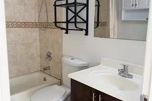 190 Santa Clara Dr, Naples, FL 34104 - Photo 15