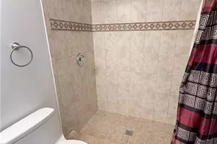 190 Santa Clara Dr, Naples, FL 34104 - Photo 5