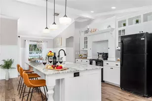 2326 SW 27th St, Cape Coral, FL 33914 - Photo 7