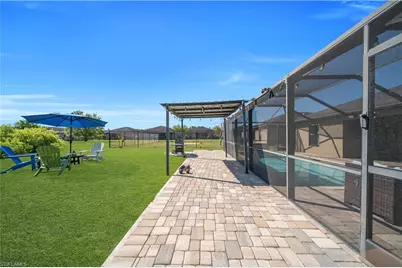 175 Shadowview Ct, Lehigh Acres, FL 33974 - Photo 11