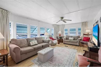 27520 Bourbonniere Dr, Bonita Springs, FL 34135 - Photo 5