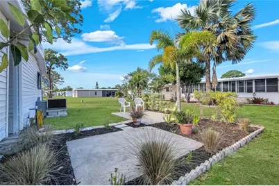 27520 Bourbonniere Dr, Bonita Springs, FL 34135 - Photo 17