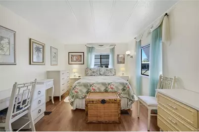 27520 Bourbonniere Dr, Bonita Springs, FL 34135 - Photo 11