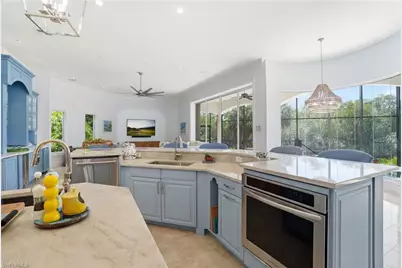 1237 Pocantico Ln, Naples, FL 34110 - Photo 9