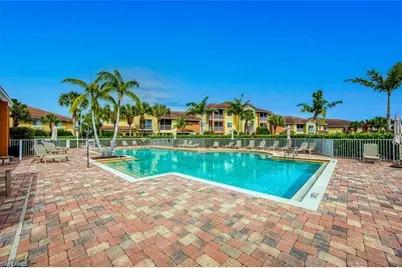 13160 Bella Casa Cir #2111, Fort Myers, FL 33966 - Photo 9