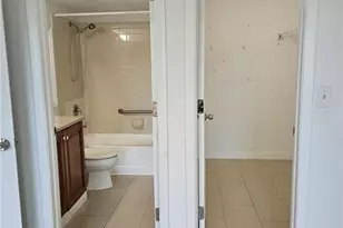 108 Santa Clara Dr, Naples, FL 34104 - Photo 15