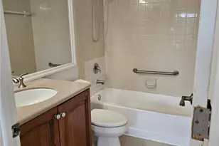 108 Santa Clara Dr, Naples, FL 34104 - Photo 21