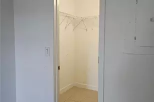 108 Santa Clara Dr, Naples, FL 34104 - Photo 9