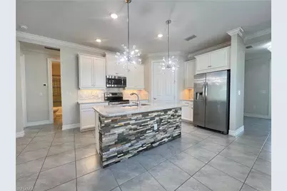 28442 Captiva Shell Loop, Bonita Springs, FL 34135 - Photo 5