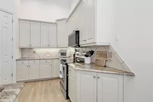 4232 Kensington High St, Naples, FL 34105 - Photo 13