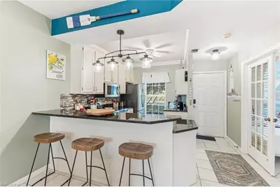 8161 Twelve Oaks Cir #512, Naples, FL 34113 - Photo 5