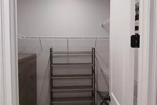 10371 Bonavie Cv Dr, Fort Myers, FL 33966 - Photo 5