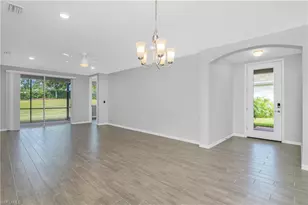 14559 Edgewater Cir, Naples, FL 34114 - Photo 9