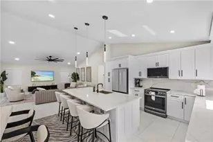 841 91st Ave N, Naples, FL 34108 - Photo 9