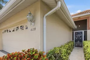 8139 Palomino Dr, Naples, FL 34113 - Photo 3