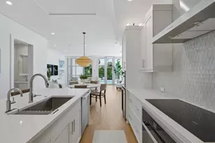 345 Banyan Blvd, Naples, FL 34102 - Photo 9