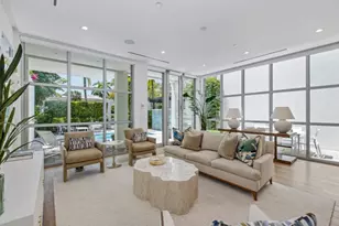 345 Banyan Blvd, Naples, FL 34102 - Photo 3