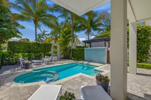 345 Banyan Blvd, Naples, FL 34102 - Photo 1