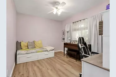 14484 Jekyll Island Ct, Naples, FL 34119 - Photo 15