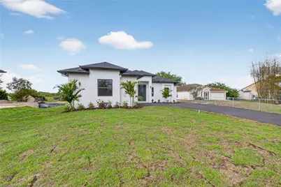 4237 22nd Ave NE, Naples, FL 34120 - Photo 5