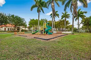 7845 Bristol Cir, Naples, FL 34120 - Photo 29