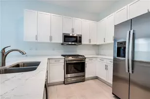 12448 Violet Ln, Naples, FL 34120 - Photo 11