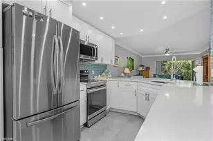 773 Wiggins Lake Dr, Naples, FL 34110 - Photo 13