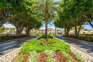 773 Wiggins Lake Dr, Naples, FL 34110 - Photo 3