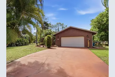 3890 27th Ave SW, Naples, FL 34117 - Photo 3