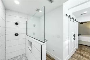 999 E Valley Dr, Bonita Springs, FL 34134 - Photo 23