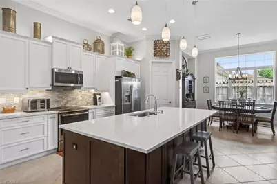 24941 Divot Dr, Bonita Springs, FL 34135 - Photo 7