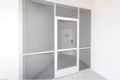 8106 Queen Palm Ln #131, Fort Myers, FL 33966 - Photo 11