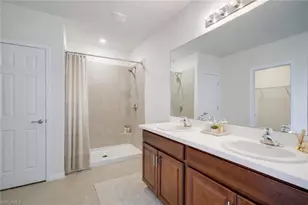 211 NE 20th St, Cape Coral, FL 33909 - Photo 9