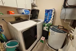 668 Mardel Ct, Naples, FL 34104 - Photo 41