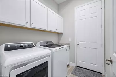 28029 Foxrock Ct, Bonita Springs, FL 34135 - Photo 17