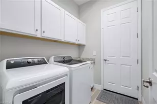 28029 Foxrock Ct, Bonita Springs, FL 34135 - Photo 17