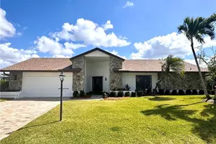 1203 Foxfire Ln, Naples, FL 34104 - Photo 1