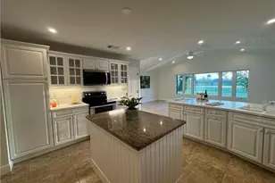 1203 Foxfire Ln, Naples, FL 34104 - Photo 5