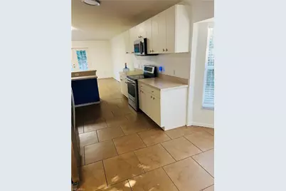 3280 2nd Ave SE, Naples, FL 34117 - Photo 5