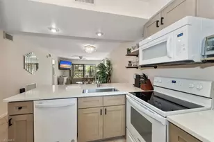 811 W Elkcam Cir, Marco Island, FL 34145 - Photo 15