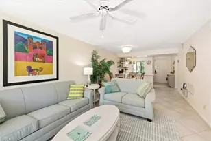 811 W Elkcam Cir, Marco Island, FL 34145 - Photo 7