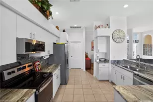 9131 Old Hickory Cir, Fort Myers, FL 33912 - Photo 15