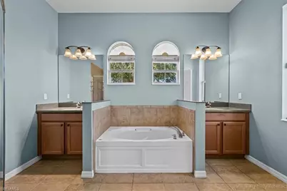 2099 Grove Dr, Naples, FL 34120 - Photo 19