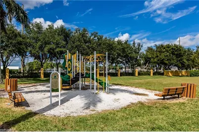 7738 Bristol Cir, Naples, FL 34120 - Photo 29