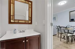 1289 Oxford Ln, Naples, FL 34105 - Photo 11